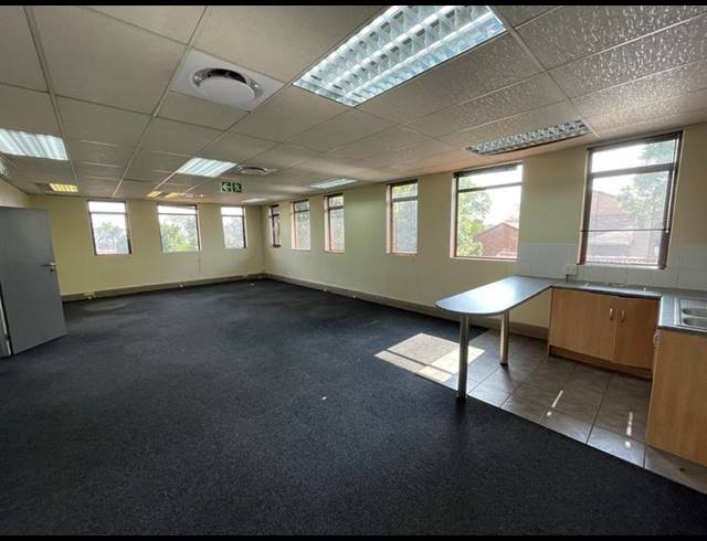 INDUSTRIAL PROPERTY TO RENT IN LYTTELTON